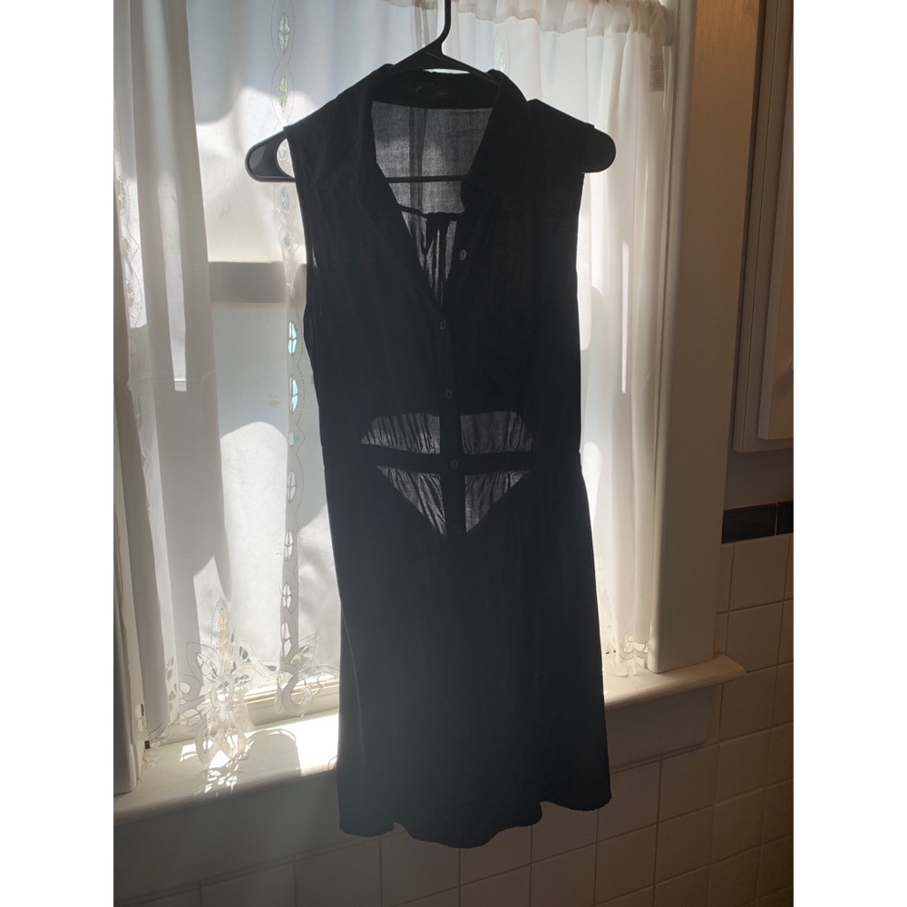 Black button-up summer dress//Back cutout//Sz LG💕